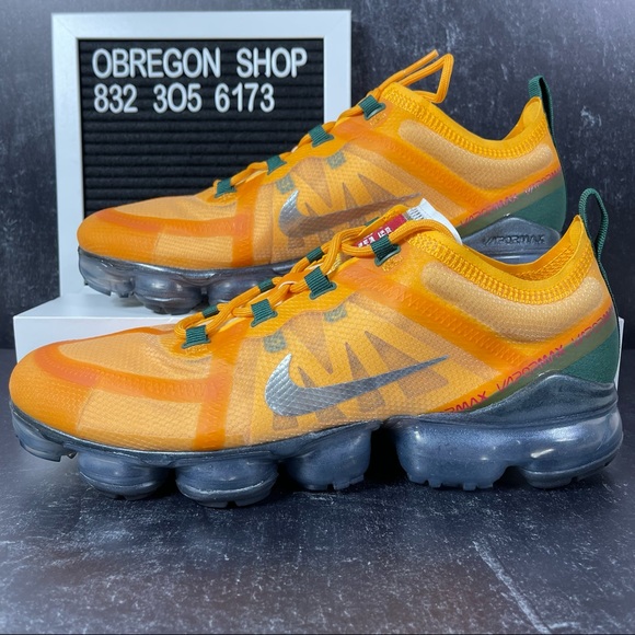 Nike Other - NIKE AIR VAPORMAX 2019 CANYON GOLD MENS RUNNING SHOES SIZE 9.5 ORANGE GREEN YELL